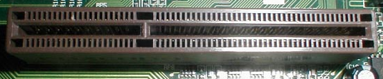 3.3 volt AGP card slot